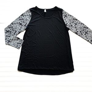 LuLaRoe Lynnae Top 2X